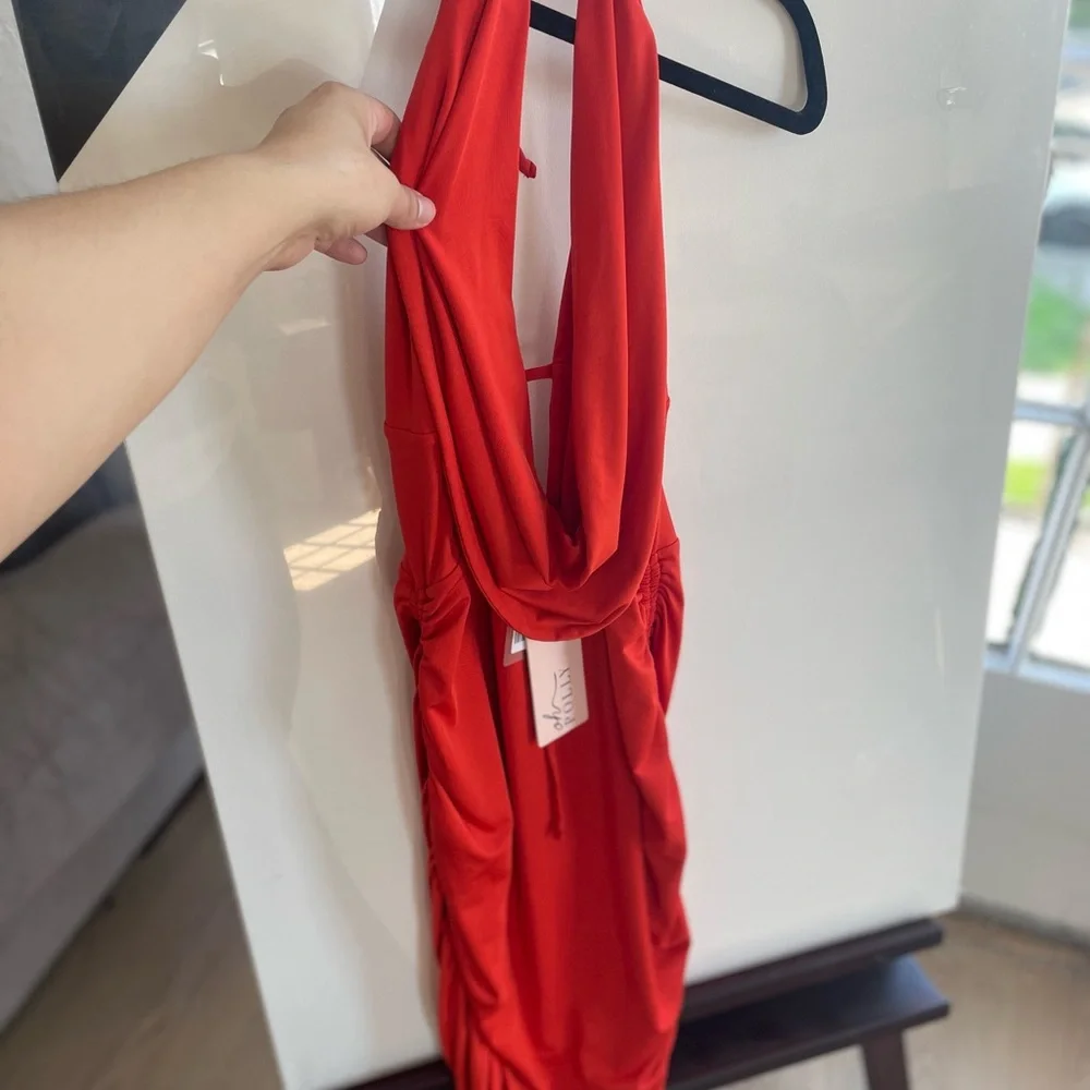 Elegant Red Halter Dress - Picture 10 of 14
